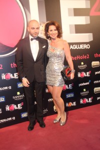 Victor Conde, director de 'The Hole 2' y su pareja