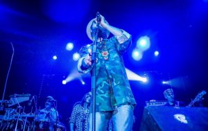 Nestor Ramljak, al frente de la banda