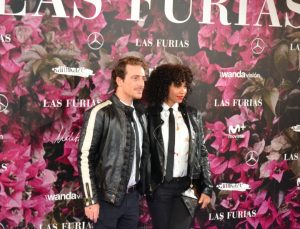 Victor Clavijo y Montse Pla en el estreno de Las Furias