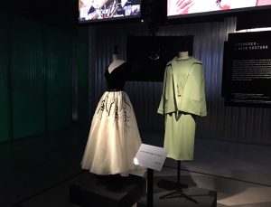 Muestra de los trajes de las películas de Hitchcock