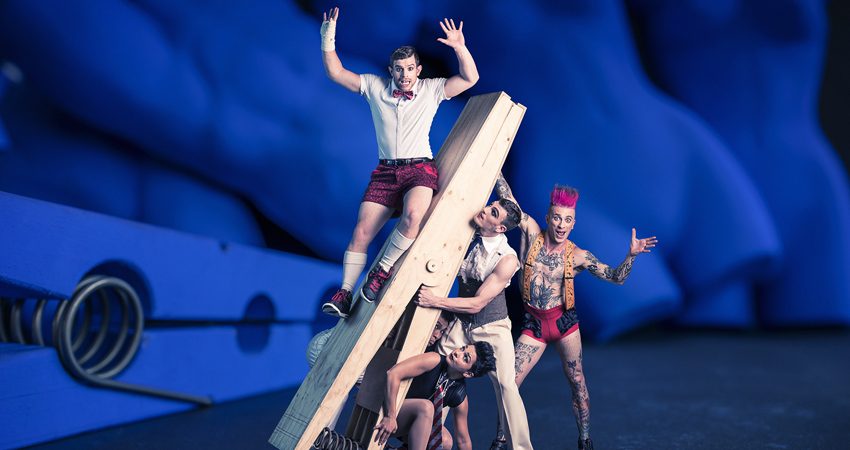 Portada del espectáculo Circus Oz Model Citizens