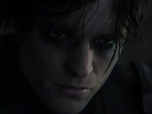 Robert Pattinson como Bruce Wayne