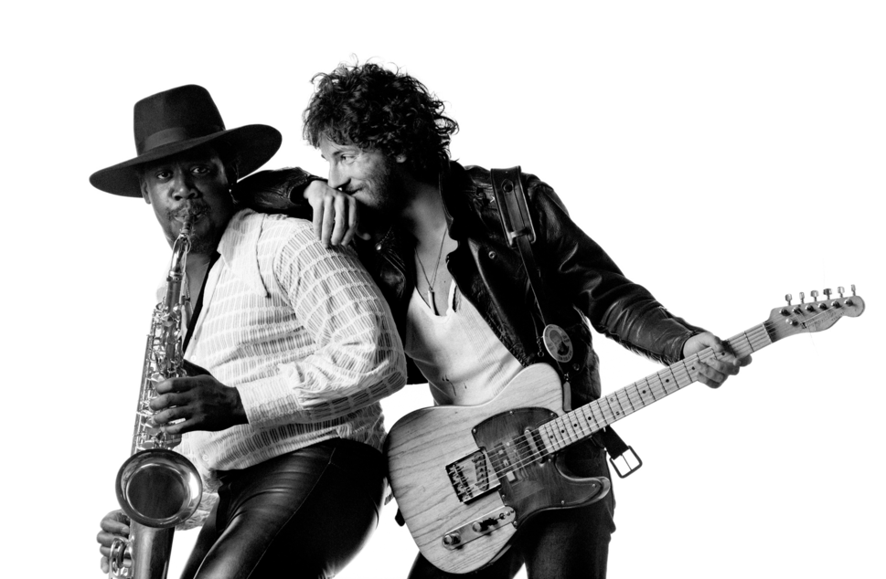 Clarence Clemons y Bruce Springsteen en la portada del álbum 'Born to run' (1975)