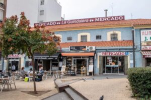 El Mercado de la Guindalera, uno de los focos del barrio