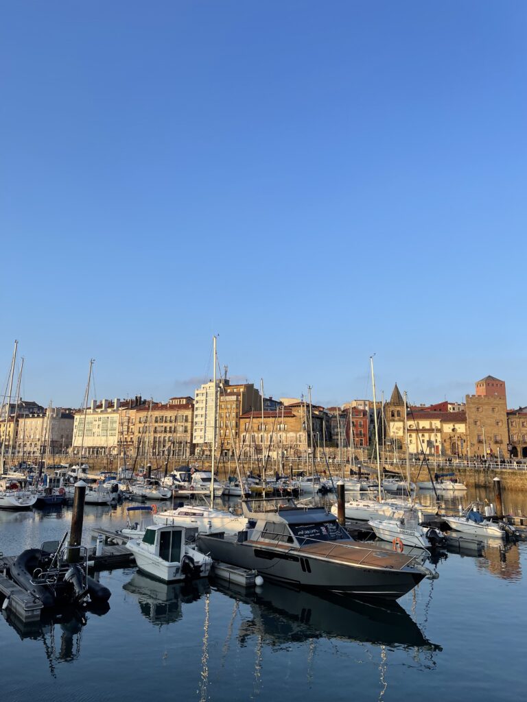 Puerto de Gijón 