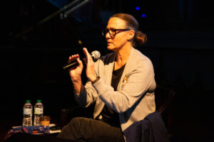 La directora estadounidense Sharon Lockhart imparte una masterclass en el Cine Doré