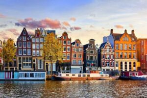 Canal Amsterdam