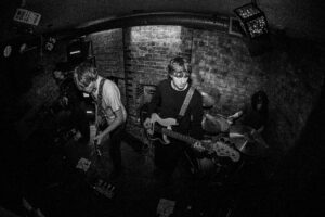 Saint Clair actuando en Londres