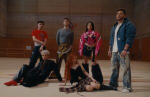 Los finalistas de OT en el videoclip 'La Gravedad' | COE