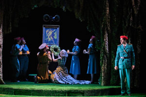 Escena de la obra teatral El monstruo de los jardines