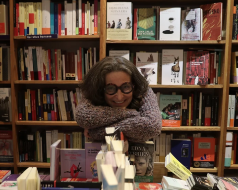 Alba Lasheras en la Libreria/ Libreria Mujeres